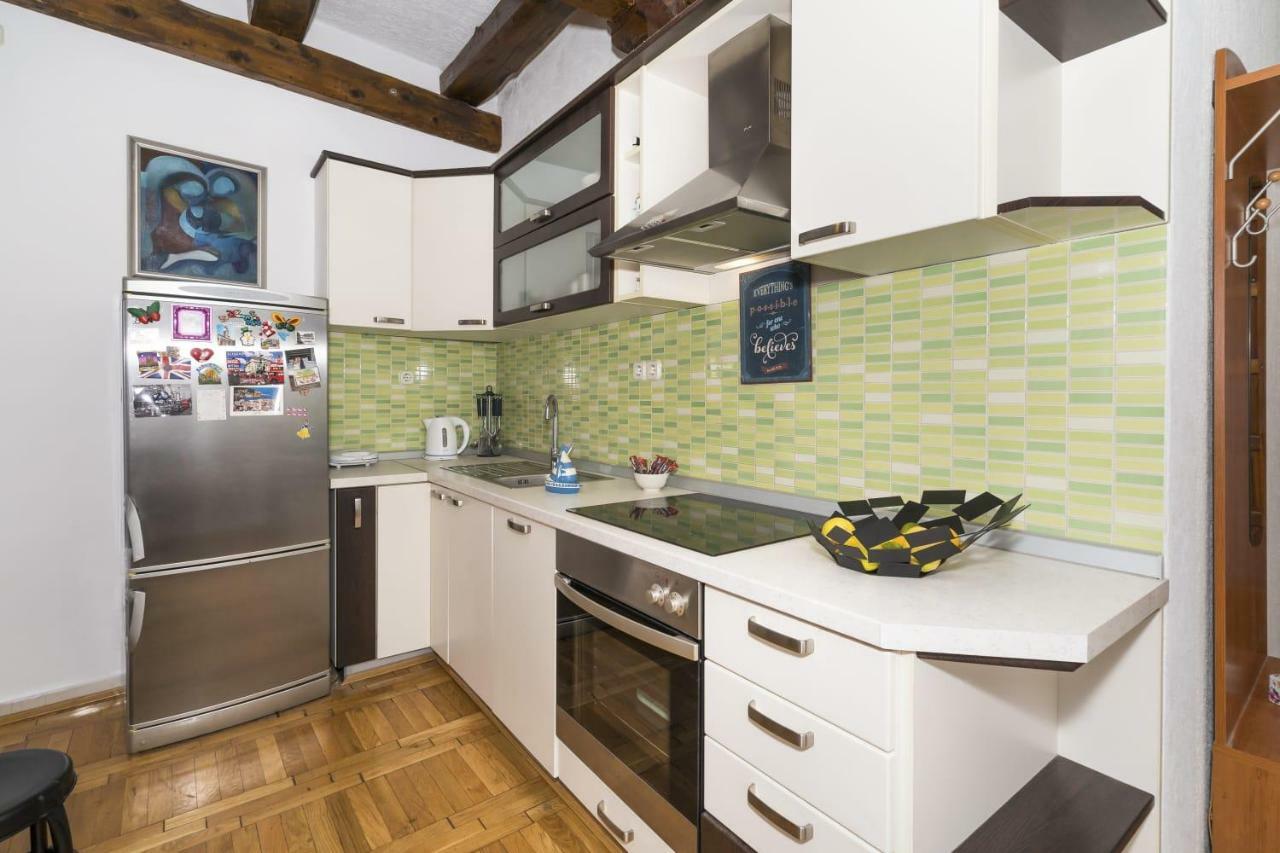 Little Place Near Sea Apartman Jesenice (Split-Dalmatia) Exterior photo